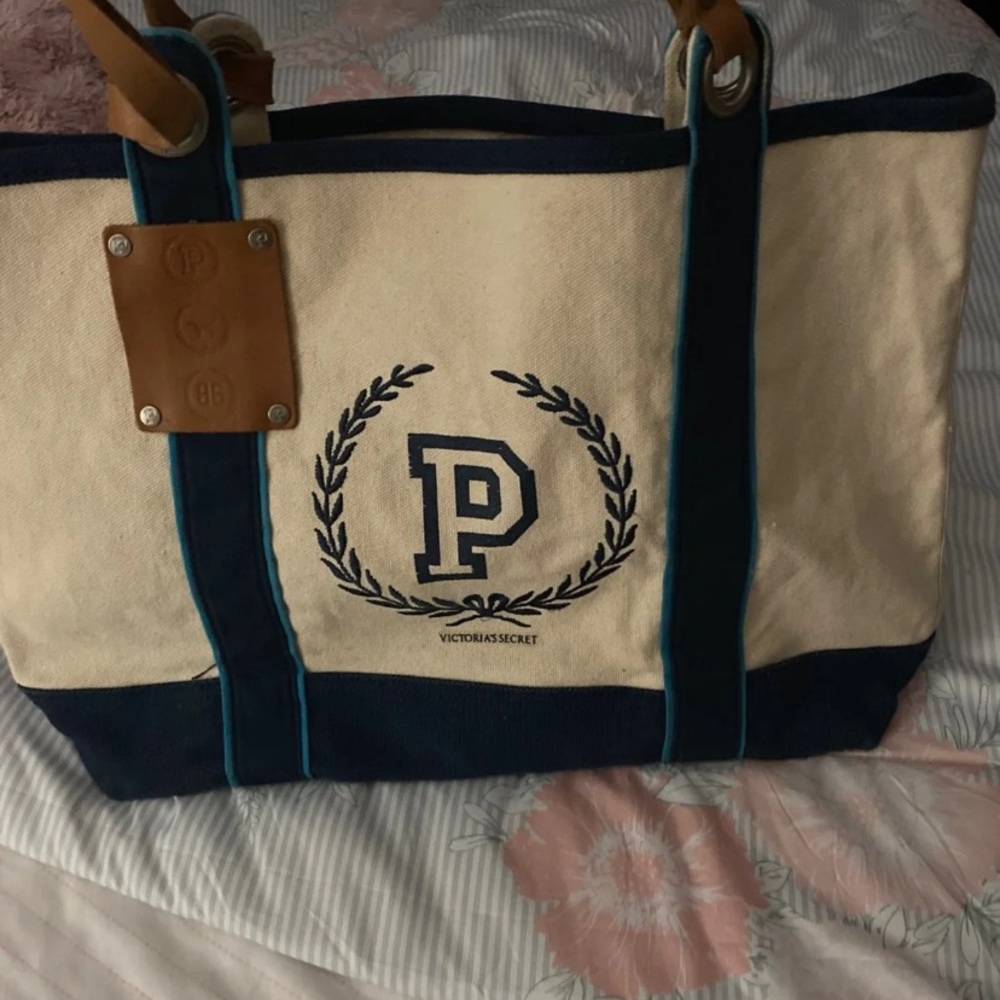 Victoria secret pink bag